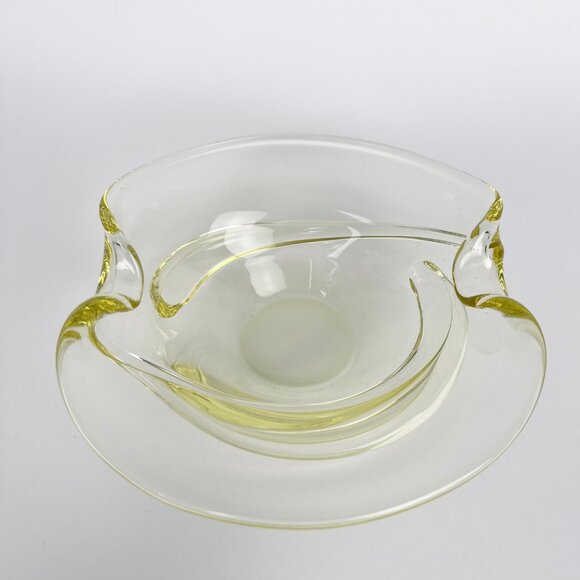Vintage Pale Yellow Glass Art Trinket Dish Bowl Handmade Hand Blown Gift Present - Picture 1 of 4